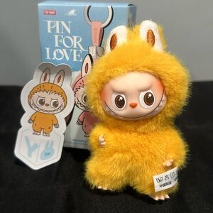 Pop Mart Pin for Love labubu letter Y